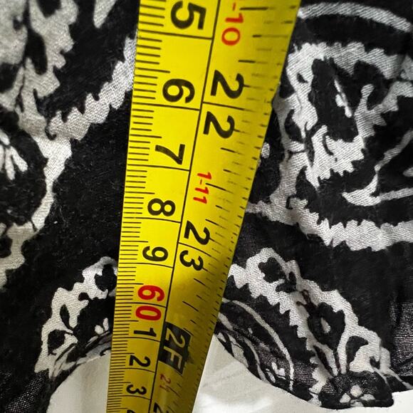 American Living LG Women’s Pattern Skirt Black White Lined Elastic Waist - Picture 5 of 6